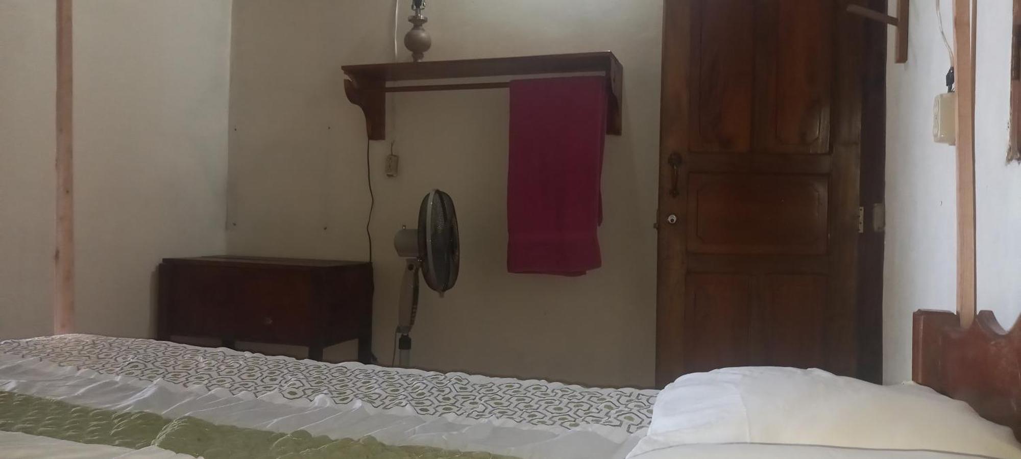 Rocks Beach Balgue Room photo
